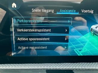 Mercedes A-klasse Gereserveerd AMG Bus Sol 7-Traps aut + F1 - pano - widescreen - sfeerverl - front + side + park assist - stoelverw picture 15