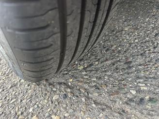 Hyundai Ix20 Gereserveerd 1.6i 125pk automaat Premium - nap - pano - leer - stuur + stoelverw - navi - camera - 1e eig - pdc v+a picture 68