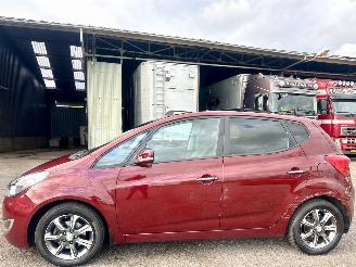 skadebil auto Hyundai Ix20 Gereserveerd 1.6i 125pk automaat Premium - nap - pano - leer - stuur + stoelverw - navi - camera - 1e eig - pdc v+a 2015/8