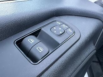 Mercedes Sprinter Gereserveerd 316 2.2 CDI 163pk 7-traps aut + f1 L2/H2 - nap - navi - camera - zwarte hemel - trekh - elektr pakket - 4x Michelin picture 16