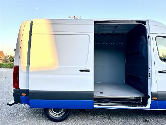 Mercedes Sprinter Gereserveerd 316 2.2 CDI 163pk 7-traps aut + f1 L2/H2 - nap - navi - camera - zwarte hemel - trekh - elektr pakket - 4x Michelin picture 98