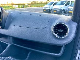 Mercedes Sprinter Gereserveerd 316 2.2 CDI 163pk 7-traps aut + f1 L2/H2 - nap - navi - camera - zwarte hemel - trekh - elektr pakket - 4x Michelin picture 63