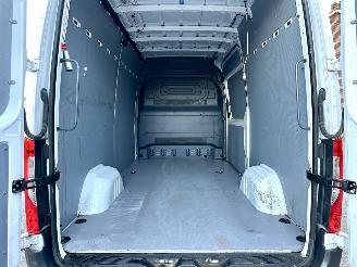 Mercedes Sprinter Gereserveerd 316 2.2 CDI 163pk 7-traps aut + f1 L2/H2 - nap - navi - camera - zwarte hemel - trekh - elektr pakket - 4x Michelin picture 11