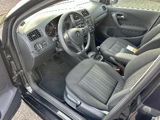 Volkswagen Polo Gereserveerd 1.4 TDI 75pk BlueMotion 5drs - navi - clima - cruise - facelift - bleutooth - pdc v+a - front assist - privacy glass picture 21