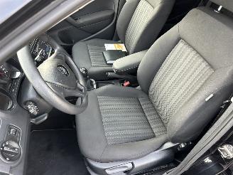 Volkswagen Polo Gereserveerd 1.4 TDI 75pk BlueMotion 5drs - navi - clima - cruise - facelift - bleutooth - pdc v+a - front assist - privacy glass picture 22