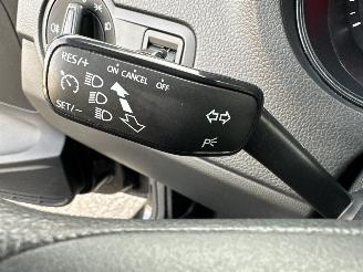 Volkswagen Polo Gereserveerd 1.4 TDI 75pk BlueMotion 5drs - navi - clima - cruise - facelift - bleutooth - pdc v+a - front assist - privacy glass picture 20