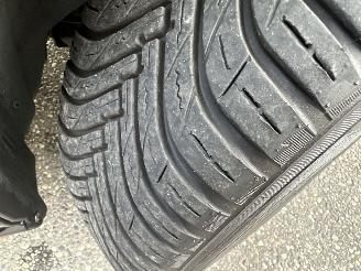 Volkswagen Polo Gereserveerd 1.4 TDI 75pk BlueMotion 5drs - navi - clima - cruise - facelift - bleutooth - pdc v+a - front assist - privacy glass picture 61