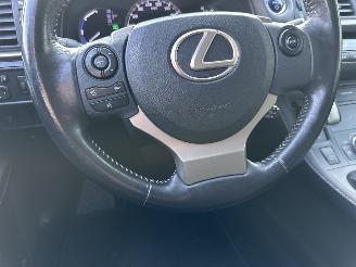 Lexus Ct Gereserveerd 200h Hybrid 123pk aut Business Line - nap - navi - camera - dealer onderhouden - licht + regens + dimmend spiegel picture 27