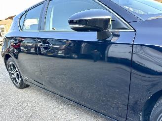 Lexus Ct Gereserveerd 200h Hybrid 123pk aut Business Line - nap - navi - camera - dealer onderhouden - licht + regens + dimmend spiegel picture 92