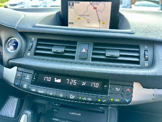Lexus Ct Gereserveerd 200h Hybrid 123pk aut Business Line - nap - navi - camera - dealer onderhouden - licht + regens + dimmend spiegel picture 50