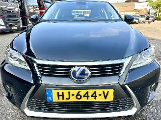 Lexus Ct Gereserveerd 200h Hybrid 123pk aut Business Line - nap - navi - camera - dealer onderhouden - licht + regens + dimmend spiegel picture 3