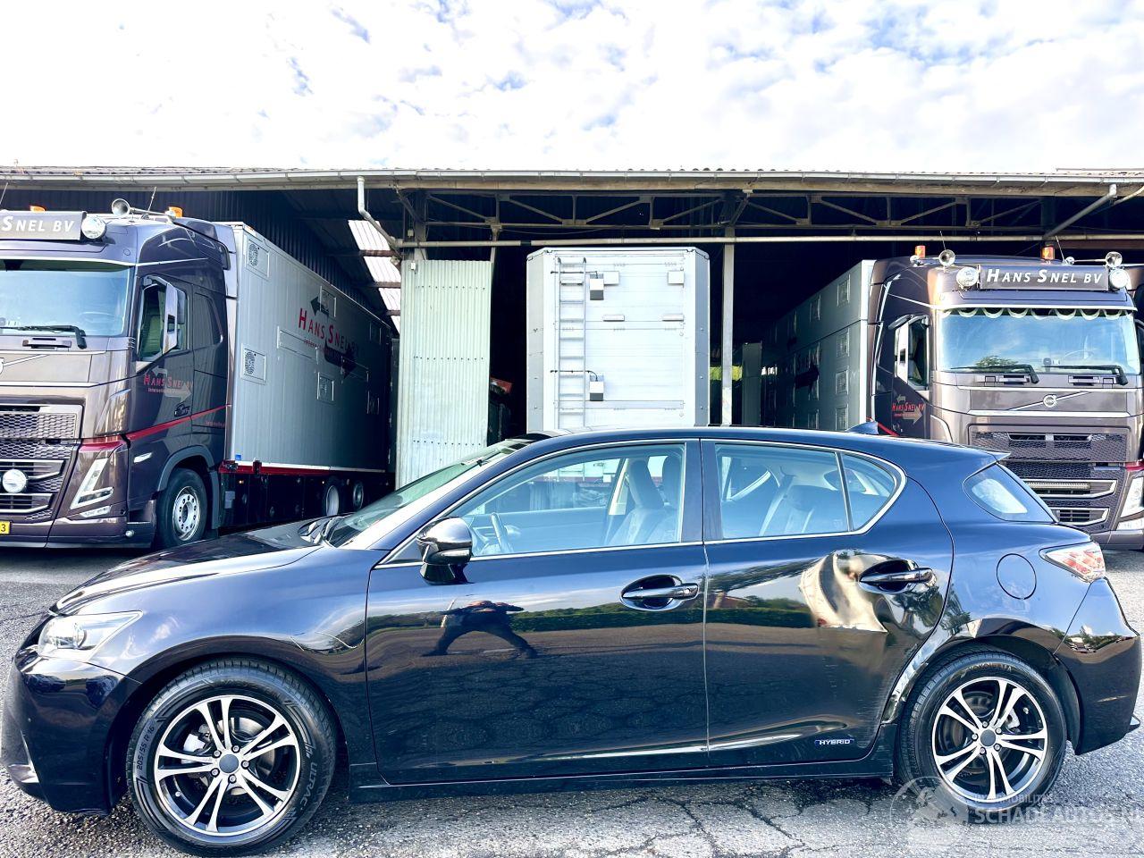 Lexus Ct Gereserveerd 200h Hybrid 123pk aut Business Line - nap - navi - camera - dealer onderhouden - licht + regens + dimmend spiegel