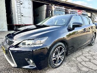 Lexus Ct Gereserveerd 200h Hybrid 123pk aut Business Line - nap - navi - camera - dealer onderhouden - licht + regens + dimmend spiegel picture 2