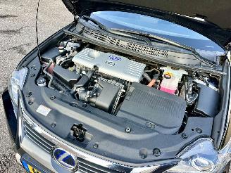 Lexus Ct Gereserveerd 200h Hybrid 123pk aut Business Line - nap - navi - camera - dealer onderhouden - licht + regens + dimmend spiegel picture 69