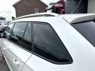 Skoda Fabia Gereserveerd 1.0 TSI 95pk Clever - org nl - front assist - pdc - airco - cruise - navi - privacy glass - rijdbaar picture 86