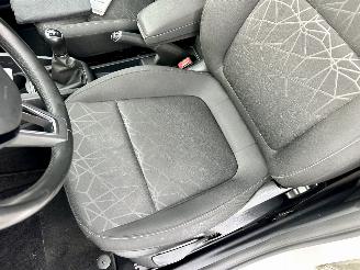 Skoda Fabia Gereserveerd 1.0 TSI 95pk Clever - org nl - front assist - pdc - airco - cruise - navi - privacy glass - rijdbaar picture 49