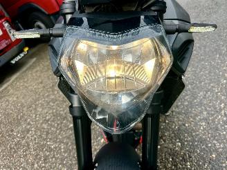 Aprilia  SHIVER 900 - led knipperlichten - drive modus - carbon spatbord - verstelbaar achterveer - stickersset picture 42