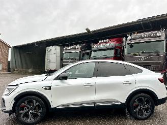 Unfallwagen Renault Arkana 1.6 E-Tech Hybrid 145 R.S. Line 2022/6