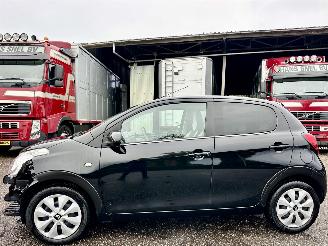 krockskadad bil auto Citroën C1 1.0 VTi 72pk Millenium 5drs - 77dkm nap - carplay - airco - cruise - privacy glass - aux - usb - scherm 2021/11