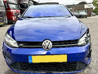 Volkswagen Golf 1.5 TSI is 150pk aut + f1 R-Line 5drs - pano - virtual - 19 inch - keyless - front + line assist - carplay - kameleon tint picture 3