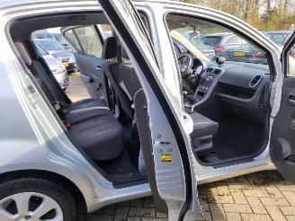 Opel Agila 2 AGILLA,S 1 KOOP 1.0 benz 48 kw af fabriek LPG ,AIRCO, NAP picture 19