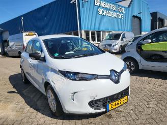 Renault Zoé ZOE Q90 Bose Quickcharge 41 kWh RIJDBAAR HUURACCU picture 23