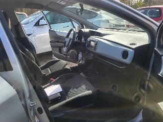 Toyota Yaris autom  1.5 Full Hybrid Aspiration 68000 km !! picture 6