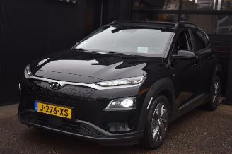 Hyundai Kona 64Kwh Premium 204Pk 3FASE 100% SOH *Navi/Clima/Camera/Leder/Stoelverwarming 2020/12