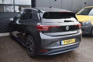 damaged passenger cars Volkswagen ID.3 58Kwh First 204Pk 3FASE *Navi/Clima/Stoelverwarming 2020/10