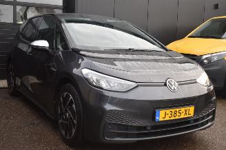 Volkswagen ID.3 58Kwh First 204Pk 3FASE *Navi/Clima/Stoelverwarming picture 2