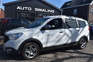Schadeauto Dacia Lodgy 1.3 Tce Stepway 7 persoons 131Pk *Airco/Navi 2021/6