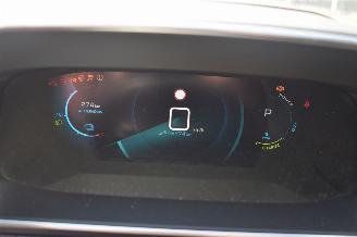 Peugeot e-2008 50Kwh Blue Lease Allure 136Pk 3Fase *Navi/Clima/Camera picture 10