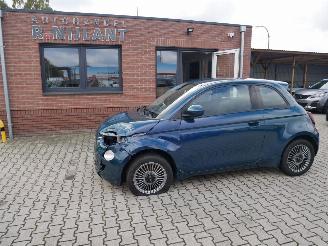 Schadeauto Fiat 500E ICON 2023/2