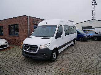 Vaurioauto  passenger cars Mercedes Sprinter 314 CDI 9 PERSOONS 2020/10