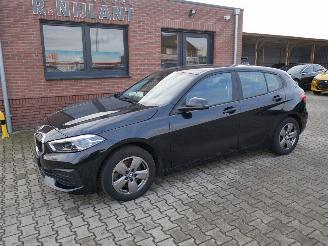 skadebil auto BMW 1-serie 116 d ADVANTAGE LED VIRTUAL COCKPIT. 2023/3