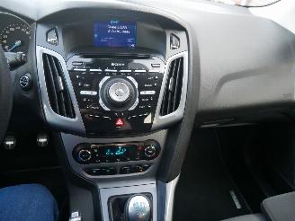 Ford Focus TITANIUM X XENON picture 14