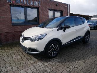 krockskadad bil auto Renault Captur  2016/3