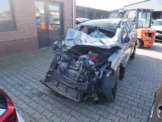 skadebil auto Renault Espace VI Esprit Alpine E-Tech Hybrid Panoramadak 2023/12