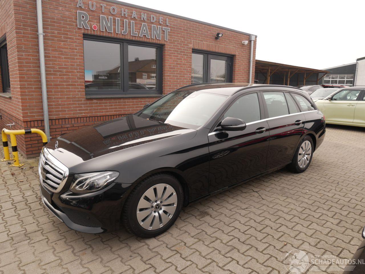 Mercedes E-klasse E 200 D BUSINESS HEAD-UP