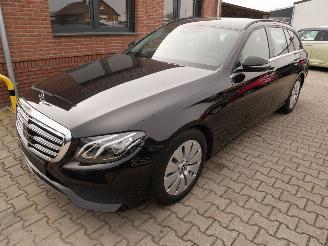 Mercedes E-klasse E 200 D BUSINESS HEAD-UP picture 2