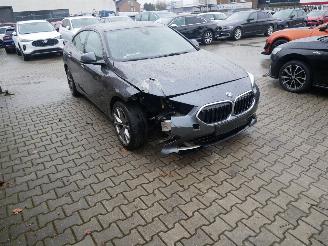 BMW 2-serie 218 D GRAN COUPE picture 2