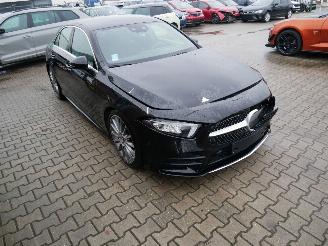 Mercedes A-klasse A 200 AMG ALCANTARA AUTOMAAT LED picture 2