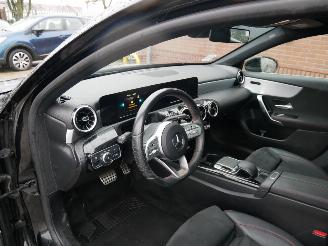 Mercedes A-klasse A 200 AMG ALCANTARA AUTOMAAT LED picture 10