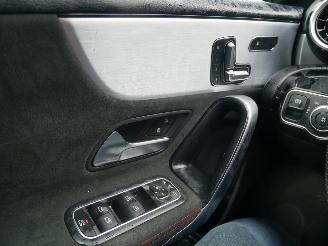 Mercedes A-klasse A 200 AMG ALCANTARA AUTOMAAT LED picture 15