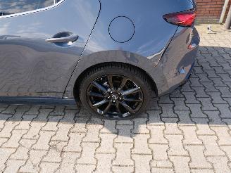 Mazda 3 SKYACTIVE TAKUMI LED LEER SCHUIFDAK BOSE picture 5