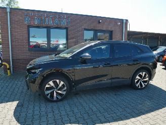 krockskadad bil auto Volkswagen ID.4 PRO 210 KW LED ALCANTARA IQ DRIVE PANORAMADAK 2024/7