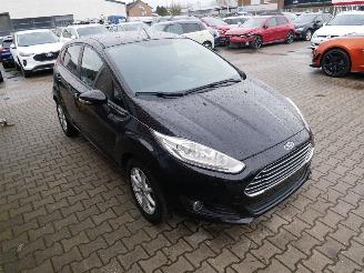 Ford Fiesta  picture 2