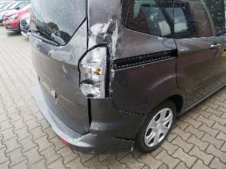 Ford Tourneo Courier TITANIUM picture 5
