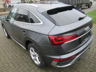 uszkodzony samochody osobowe Audi Q5 SportBack 40TDI Quattro S-Tronic Aut.Mild-Hybrid  Leer Navi Camera LuchtVering Trekhaak Klapbaar E.Stoelen StoelVerwarming. 2022/10