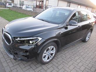 BMW X1 X-DRIVE25E Aut.AWD PluginHybrid Climatronic Leer Navi Camera StoelVerwarming....... picture 9